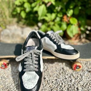 GGDR Black and White Sneakers